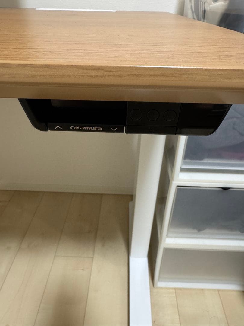 オカムラ Swift(スイフト) 1350昇降デスク 2022年製