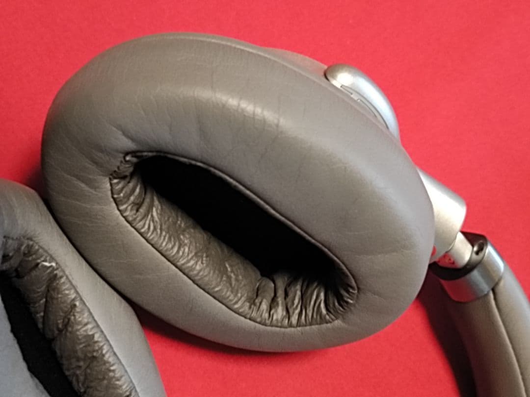 高音質　有線ヘッドホン／SONY MDR-1AM2　シルバー