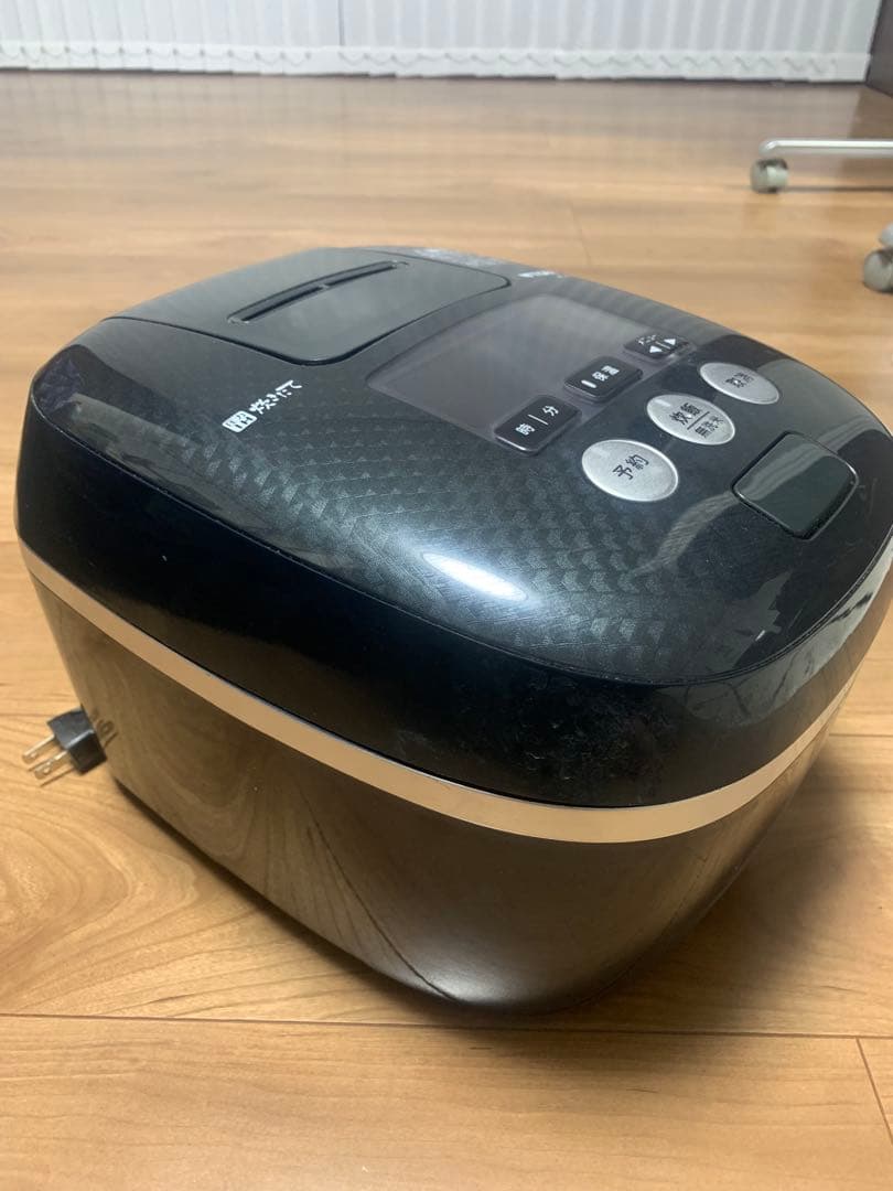 TIGER 圧力IH炊飯ジャーJPC-G100 5.5合炊き2023年製