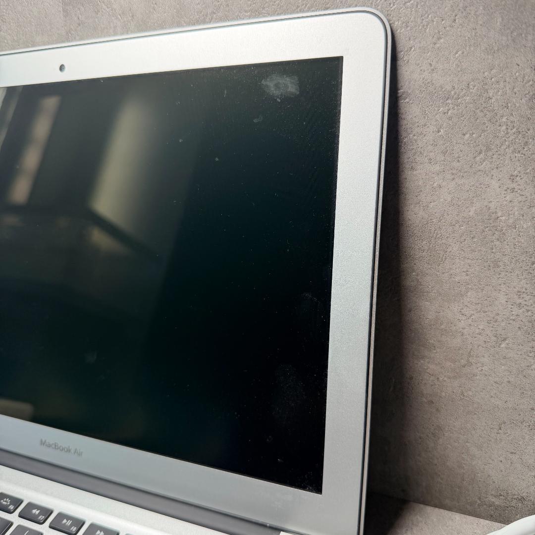 MacBook Air 13インチ Late 2013 / Early 2014