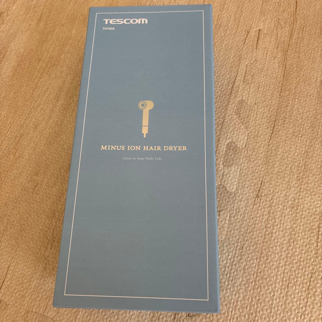 テスコム ドライヤー I字型 ホワイト TD760A-W