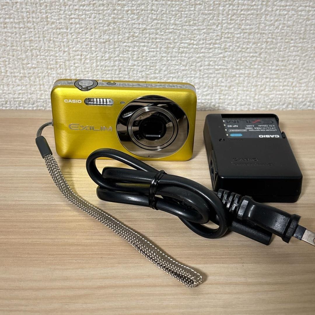 【極美品】CASIO EXILIM 1410万画素 イエロー EX-Z800