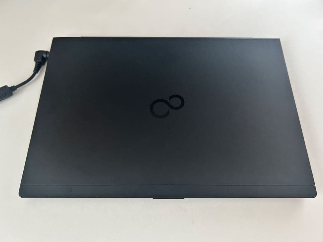 ☆美品☆極軽極薄！富士通 Windows11 ノートパソコン Core i5