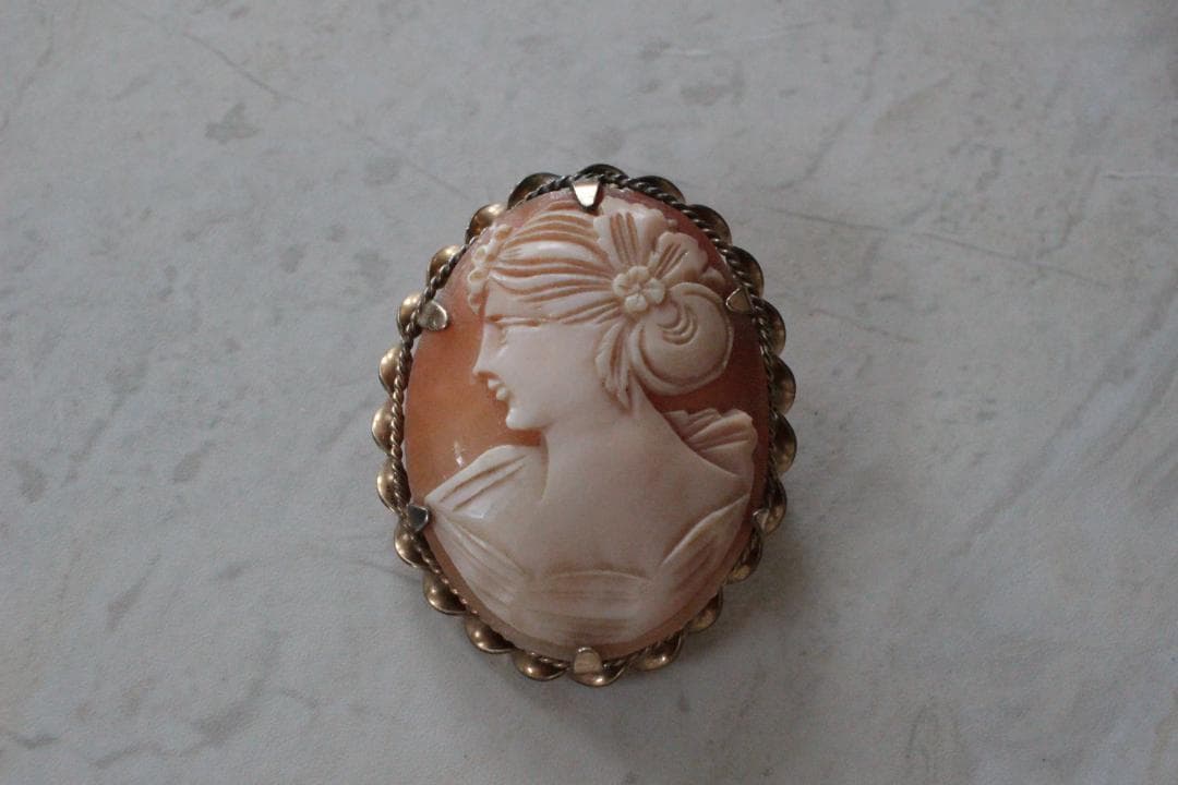 【E】アンティークシェルカメオブローチ