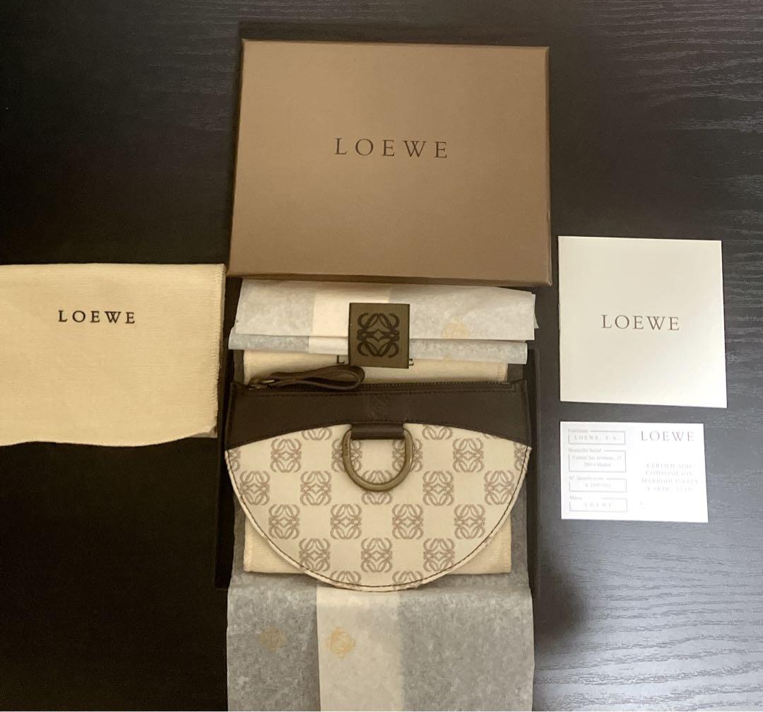 美品　ロエベ LOEWEケース 小銭入れ アナグラム 箱＆ギャランティ付