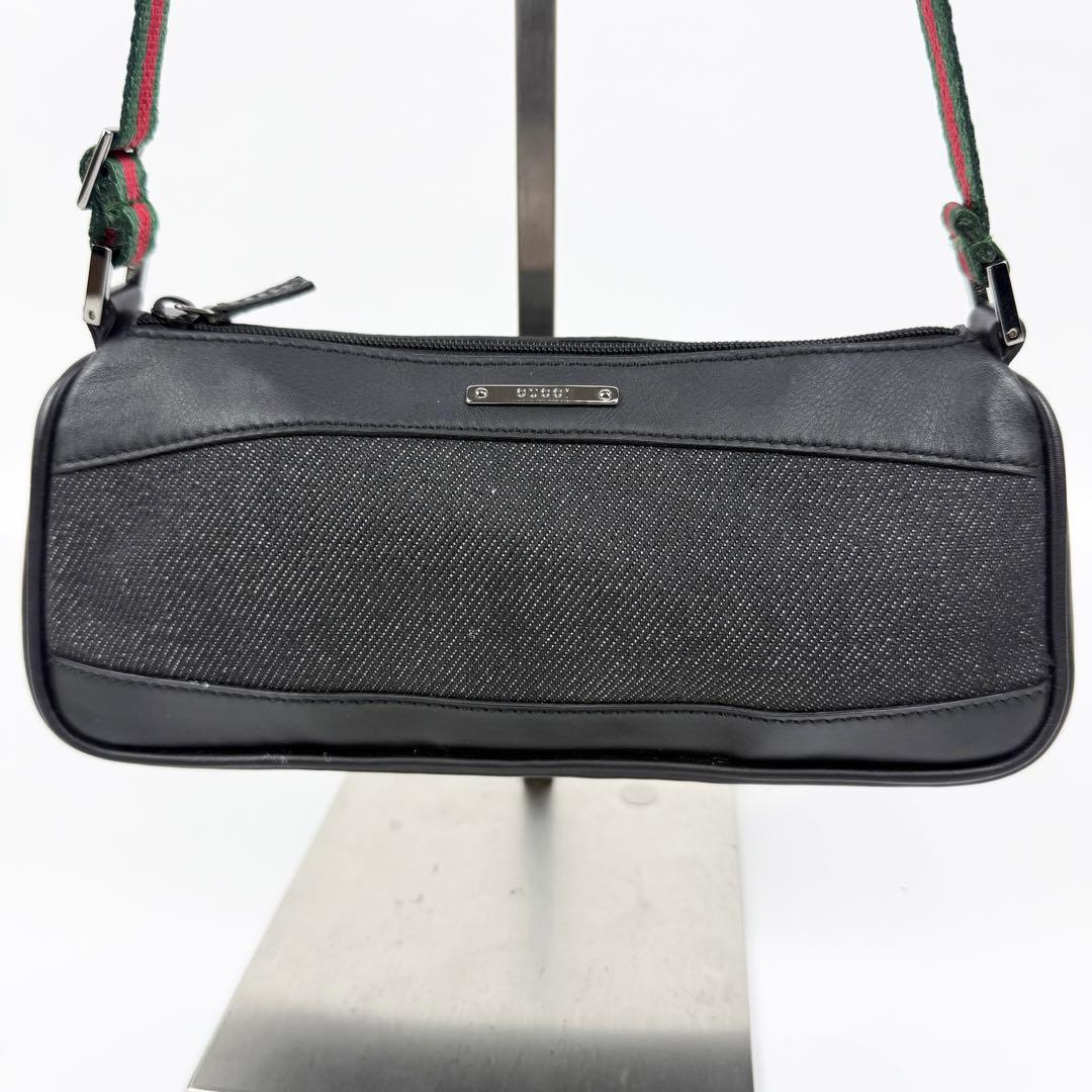 【極美品】グッチ シェリーライン アクセサリーポーチ レザー ロゴプレート 黒
