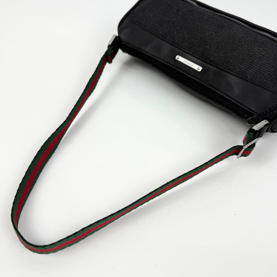 【極美品】グッチ シェリーライン アクセサリーポーチ レザー ロゴプレート 黒