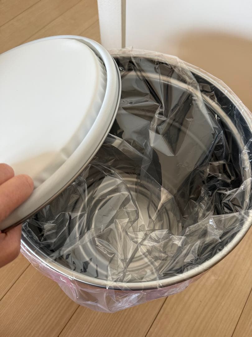 ちいかわ×セブン　カフェラテカップデザイン　オリジナル缶スツール50名限定当選品