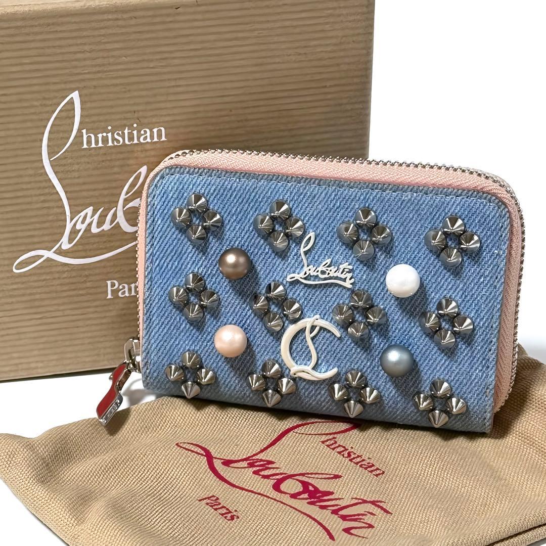 クリスチャンルブタン パネトーネ ケース デニム スタッズ ラウンドジップ