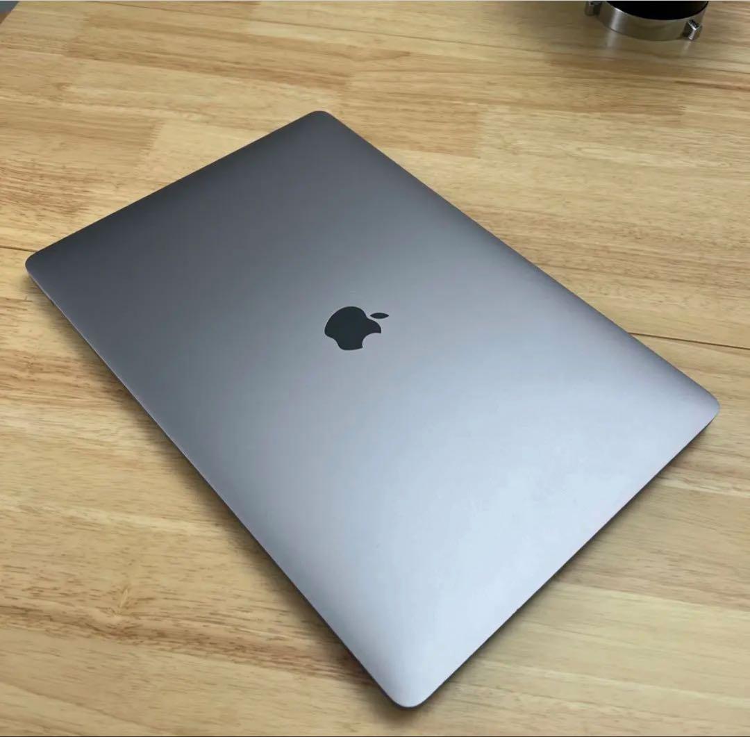 MacBook Pro 16 インチ i9 32GB 2TB GPU最上位