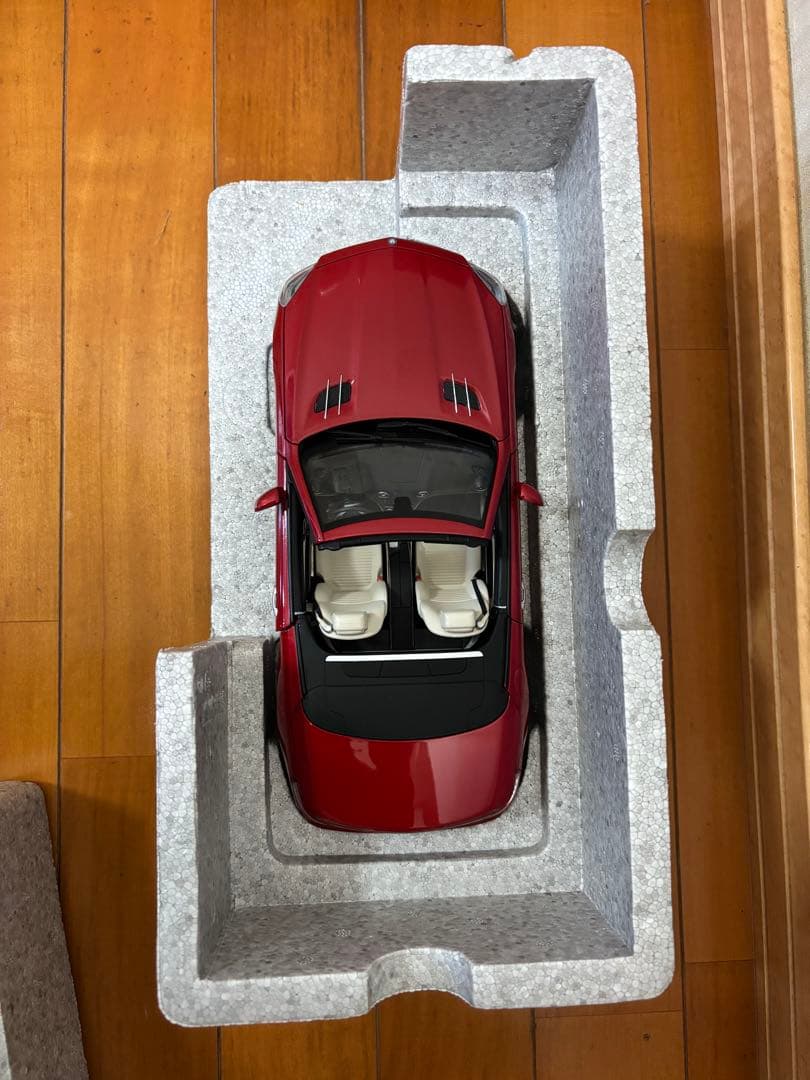 メルセデス・ベンツ SLクラス 1/18