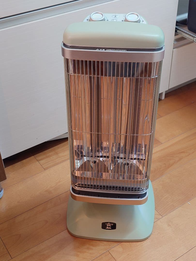 アラジン 遠赤グラファイトヒーター AEH-2G10BJ 2022年製