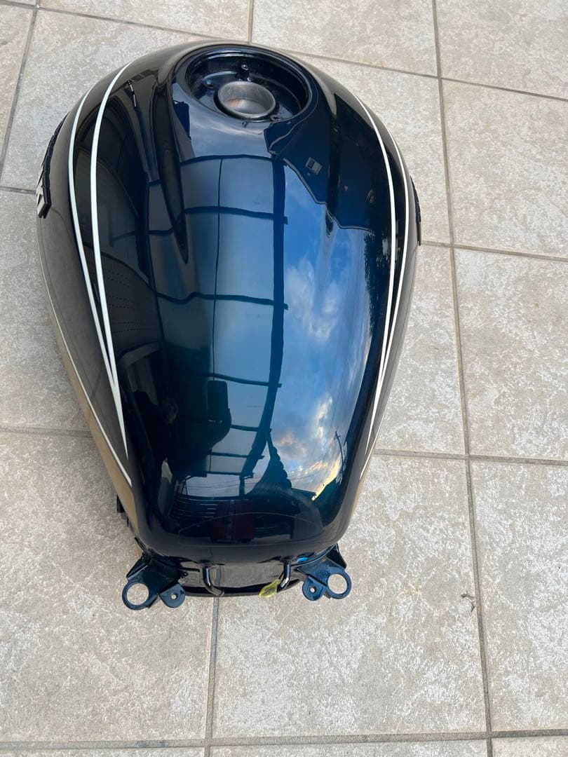 Z900RS タンク　青玉虫