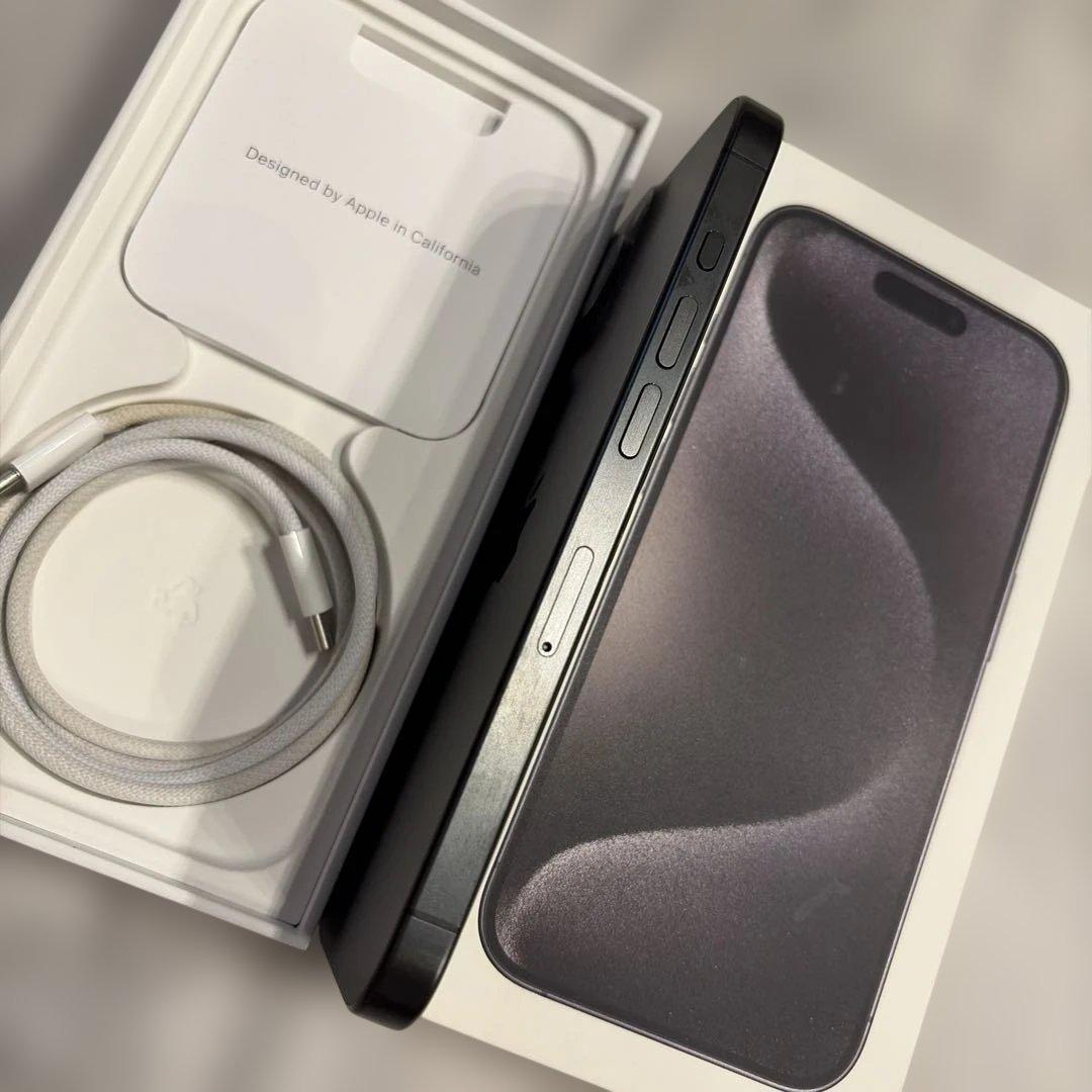 ✴︎美品✴︎ iPhone 15 Pro ブラックチタニウム 128GB