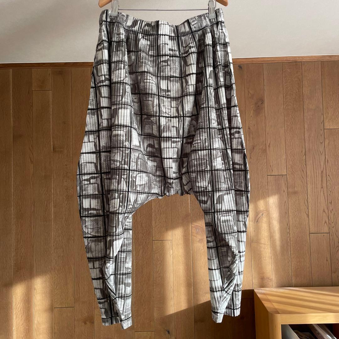 HOMME PLISSE ISSEY MIYAKE イッセイミヤケ　パンツ