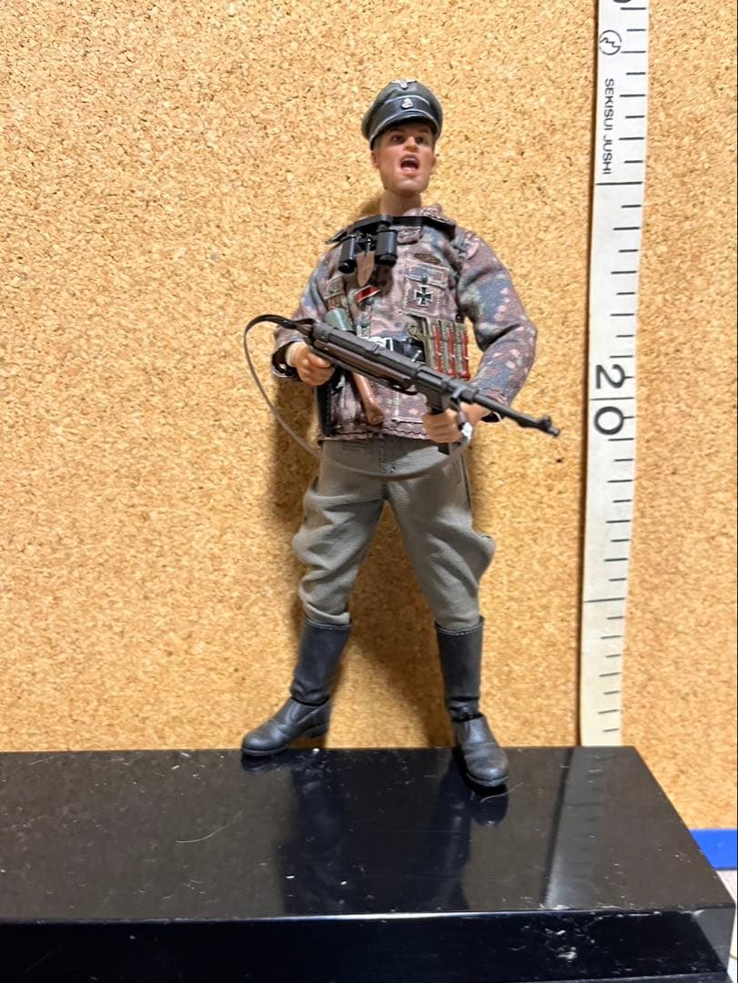 1／12ポケットエリートシリーズww II第2SS装甲師団ダス.ライヒ少佐