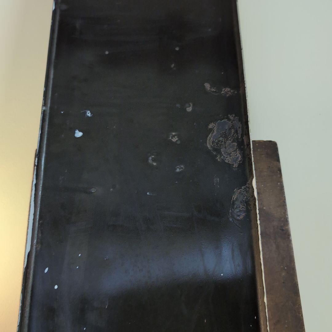 マルノ 看板 赤白