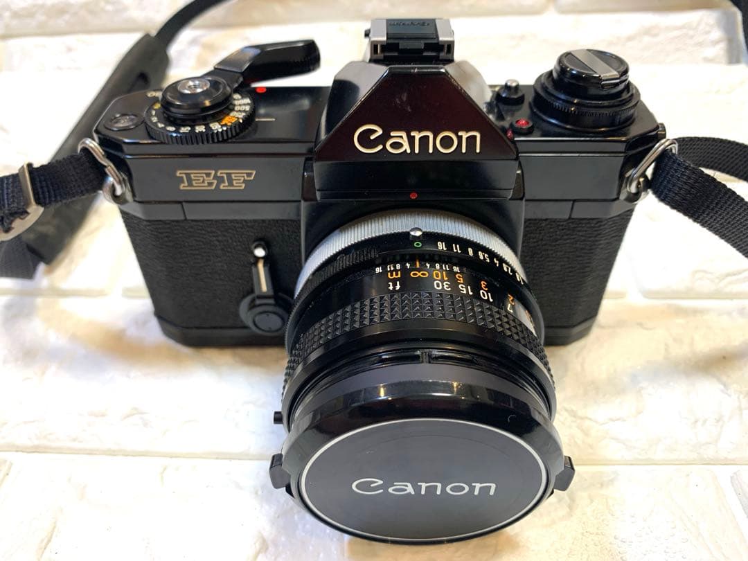 キャノンCanon EF 一眼レフカメラ 50mmレンズ付き