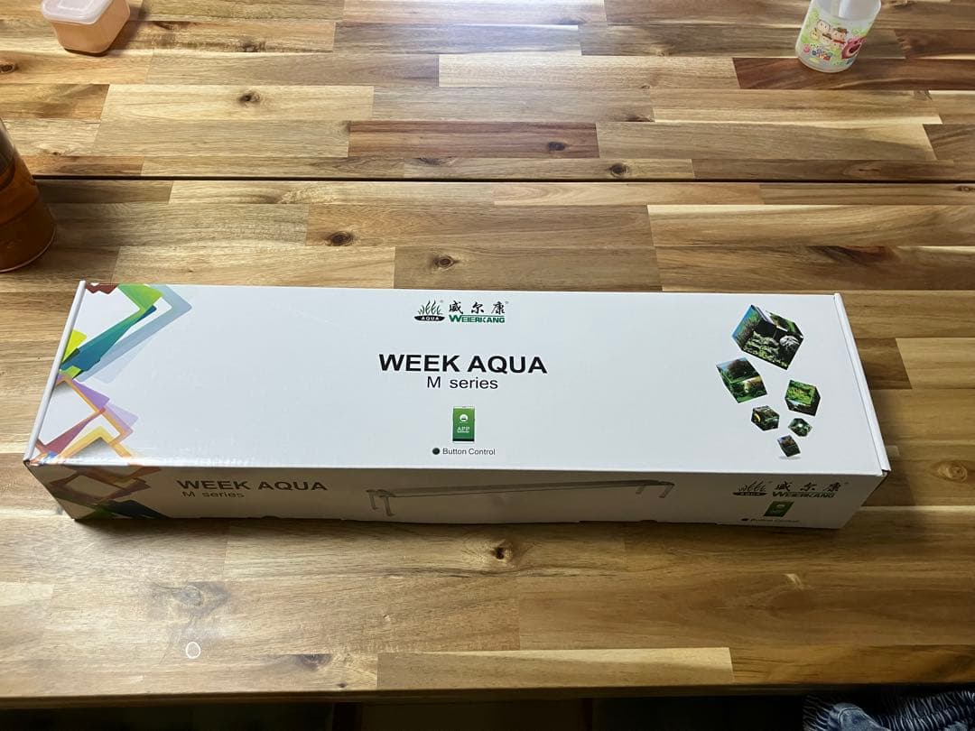WEEK AQUA M PRO 水草育成用ライト