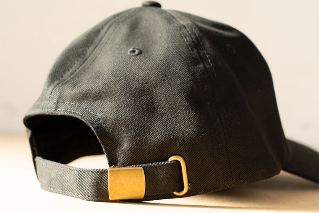 カネコアヤノ　燦々 キャップ ブラック