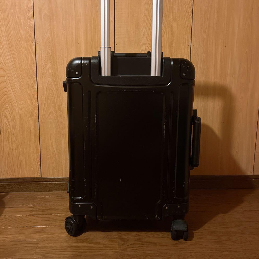 廃盤ゼロハリZERO HALLIBURTONスーツケース 31L 94101機内