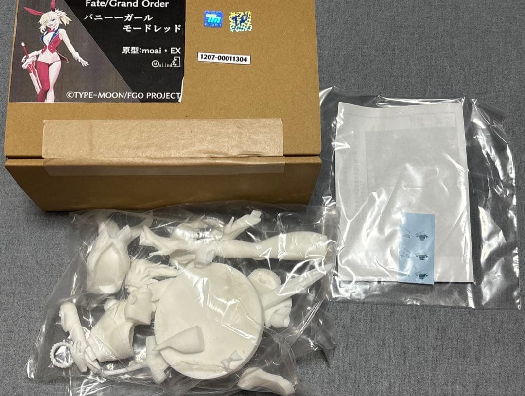 モードレッド　ガレージキット　B