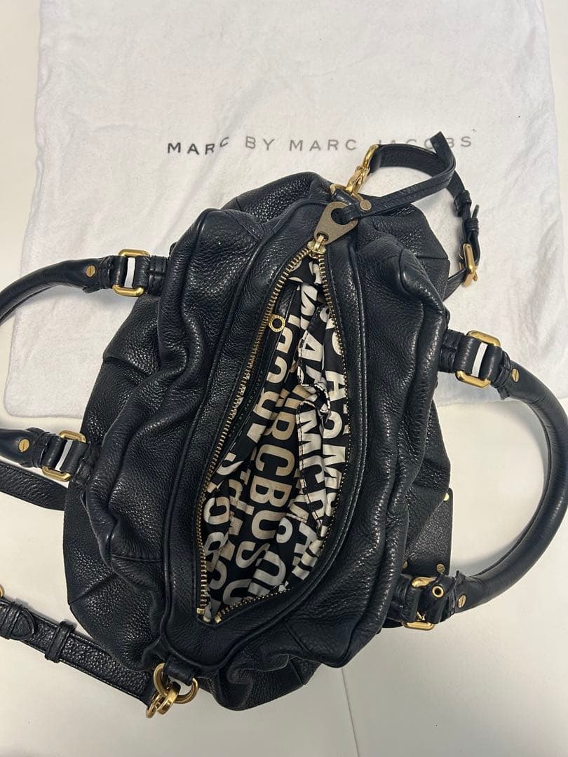 MARC BY MARC JACOBS ハンドバッグ、ショルダーストラップ付