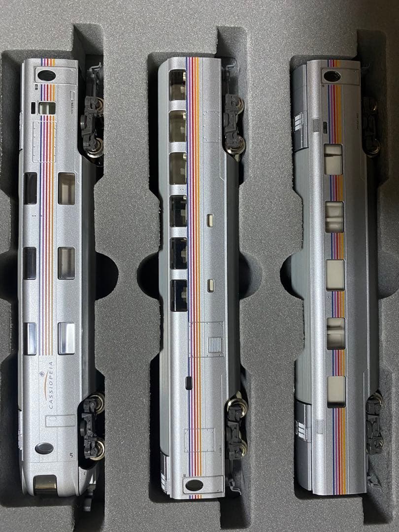 全車純正室内灯付き！　KATO 10-399 / 10-400 カシオペア