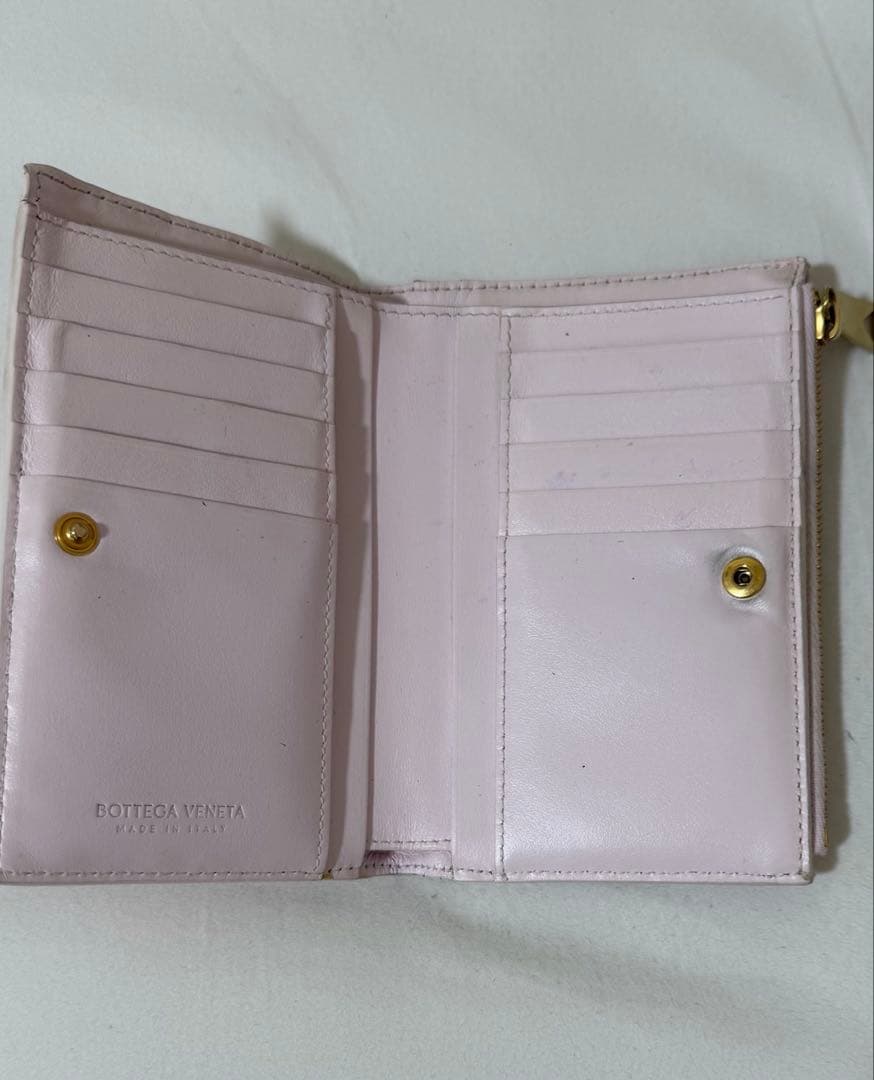 ボッテガ・ヴェネタ　二つ折り財布　袋付き