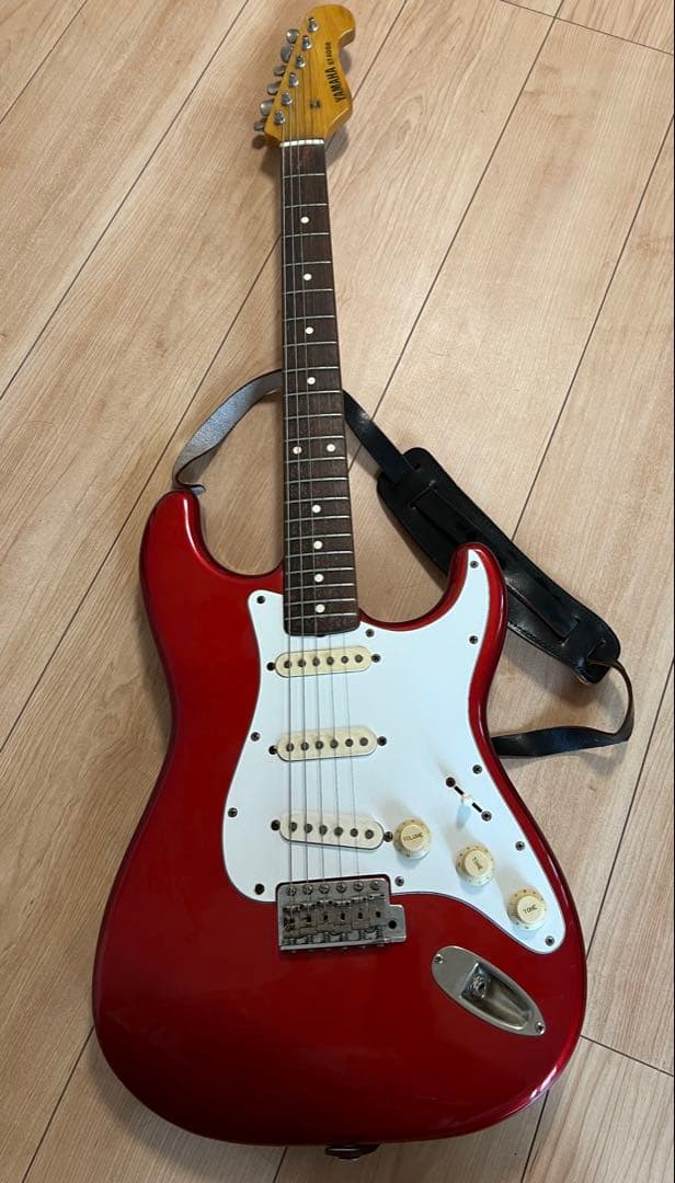 YAMAHA エレキギター　ST400R