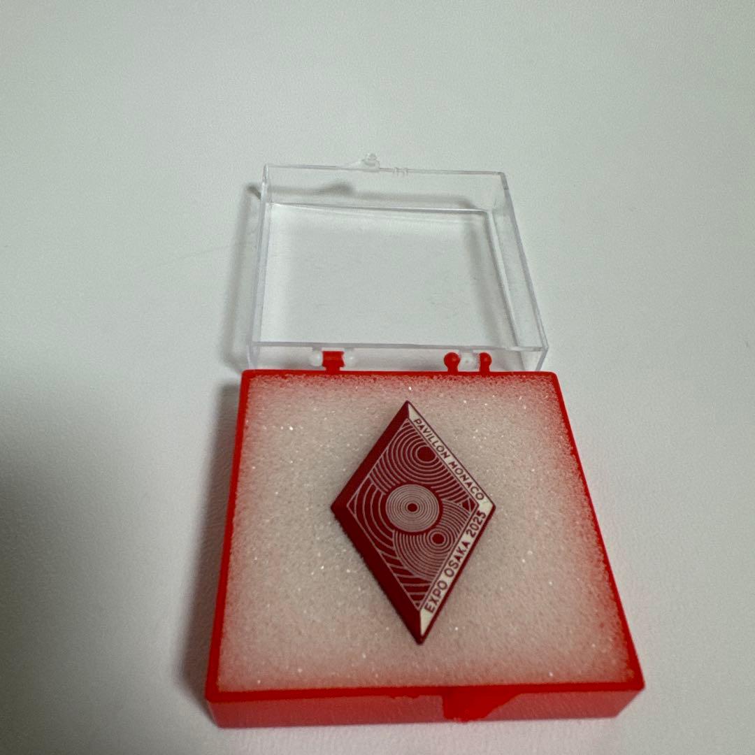 万博　モナコ館　非売品　ナショナルデーピンバッジ