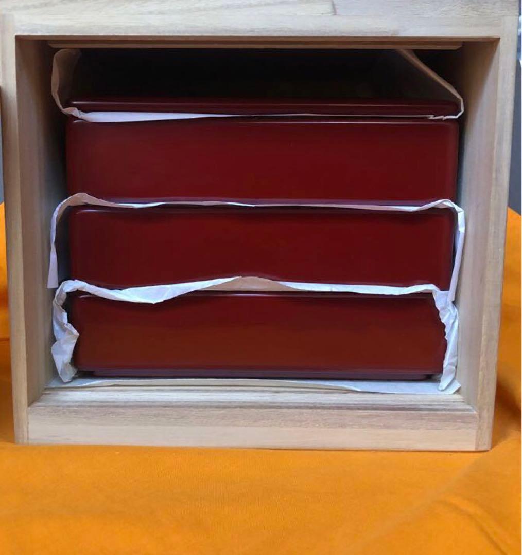 伝統　輪島屋本店製　重箱 3段収納