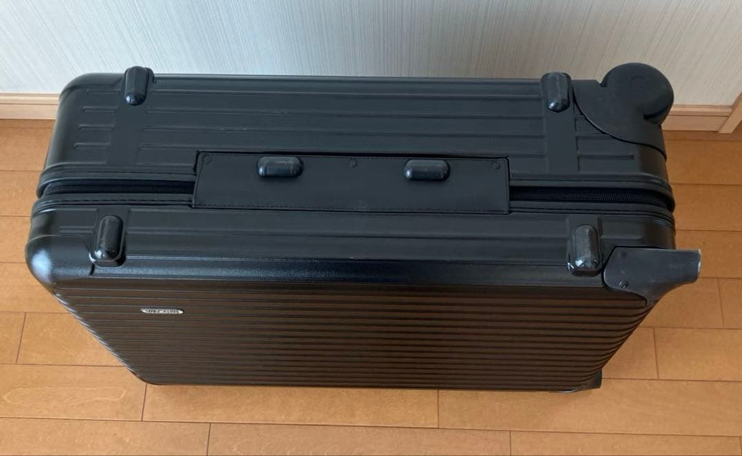 RIMOWAリモワ　ブラックキャリーケース