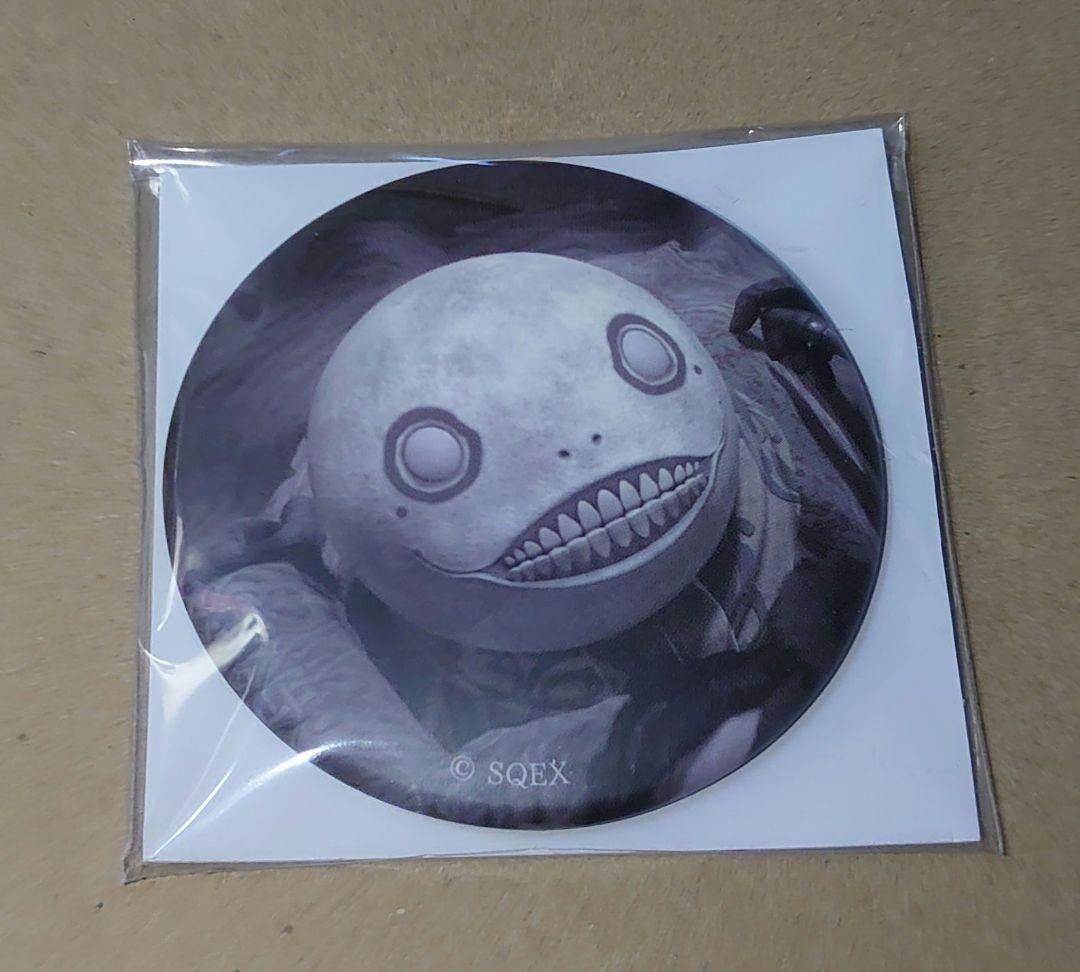 ニーアレプリカント エミール スクエニカフェ 缶バッジ