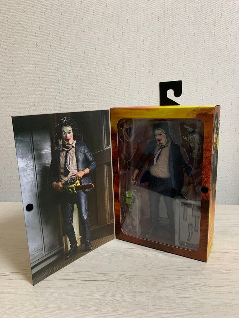 NECA レザーフェイス　プリティウーマン